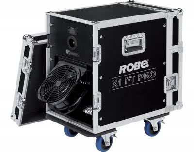 Robe X1 FT Pro Генератор тумана/дыма Мощность: 1500Вт., Выход: 99 м3/мин., Емкость бака: 5л.