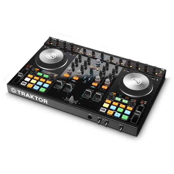 Native Instruments Traktor Kontrol S4 Mk2