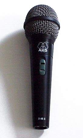 AKG D680S  микрофон