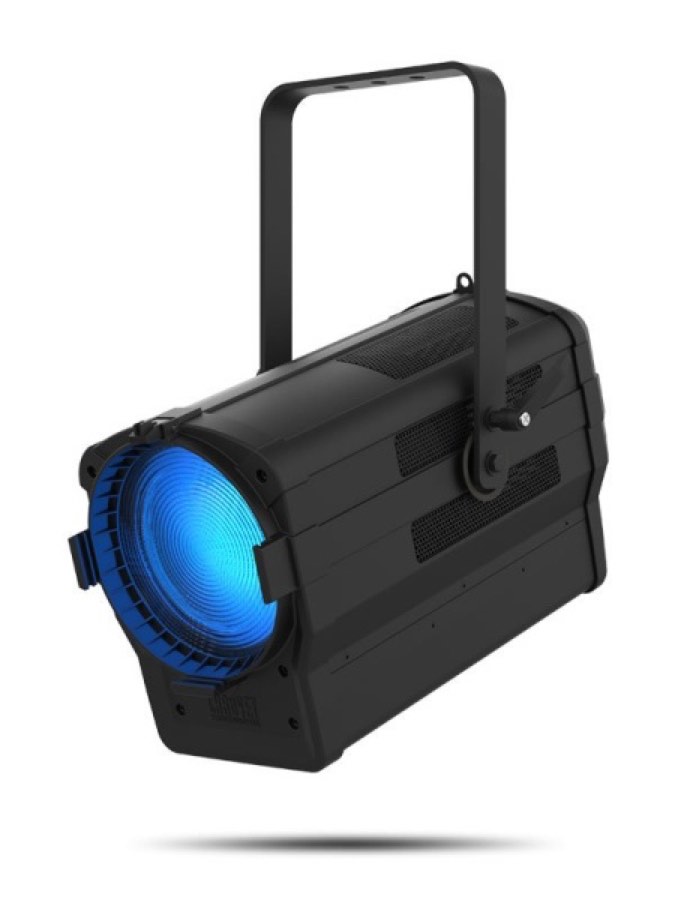CHAUVET-PRO Ovation F-915FC светодиодный прожектор направленного света с линзой френеля. 89х3Вт