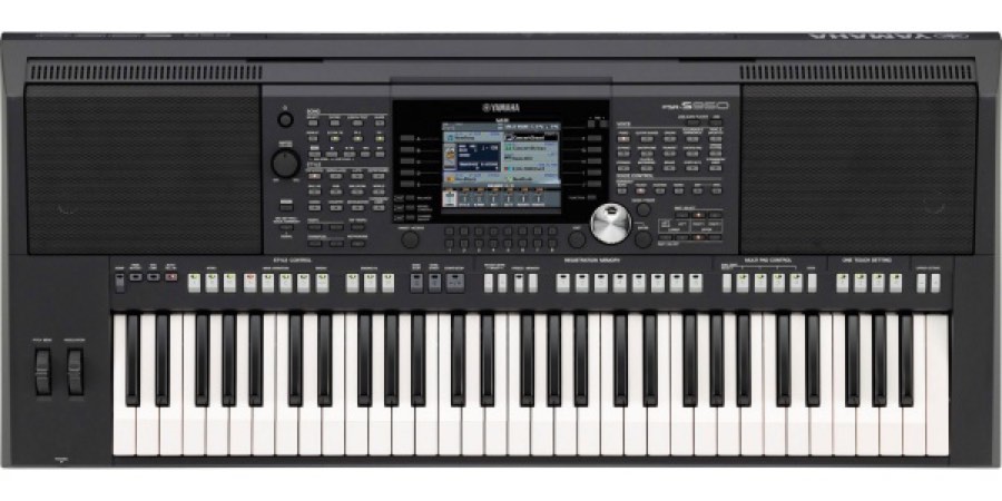 Yamaha PSR S950 